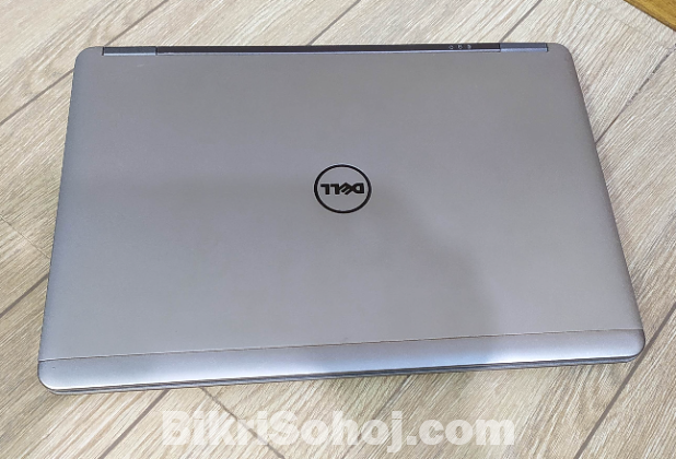 Dell Core i7 Laptop 8gb/256gb